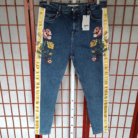 Topshop Denim - Top shop Moto Jamie Size W34 Embroidered Floral Blue Jeans